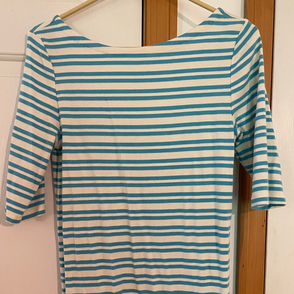 Womens gap Low-Back Med Tall 3/4 sleeve Tshirt